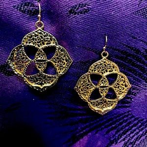 Kendra Scott Dawn Logo Gold Dangle / Drop Earrings